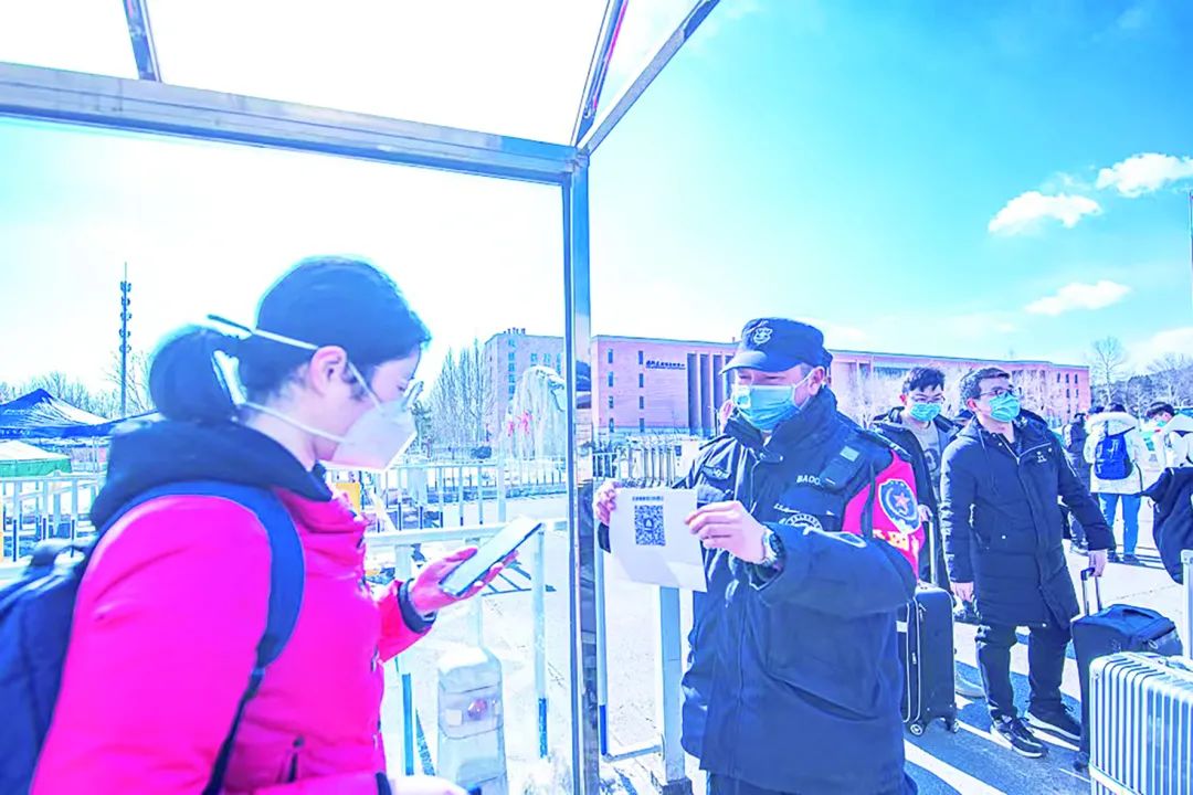 首都高校陸續(xù)開(kāi)學(xué)：線下嚴(yán)防疫情 線上云端上課
