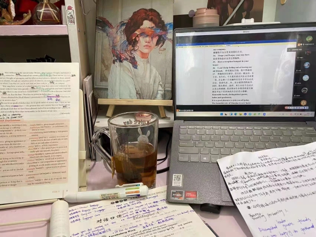 一鍵切換！東華大學(xué)數(shù)萬名師生相聚“云課堂”